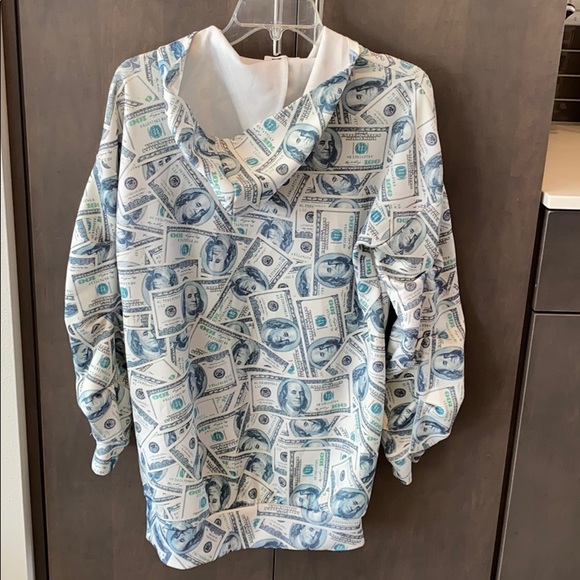 Oversized Fashion Nova Hoodie - Picture 6 of 7